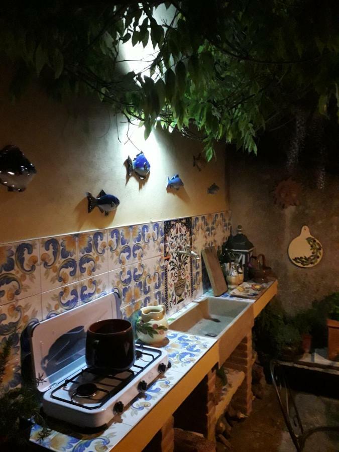 Villa Lysis لاسترا أَ سينيا المظهر الخارجي الصورة